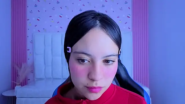 Snapshot of isabeau_s chatting on 07.31.26 isabeau s online show from 07.31.26