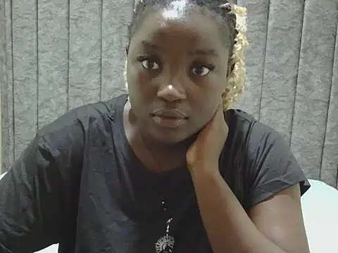 Snapshot of Ebonydol1 chatting on 05.26.26 Ebonydol1 online show from 05.26.26