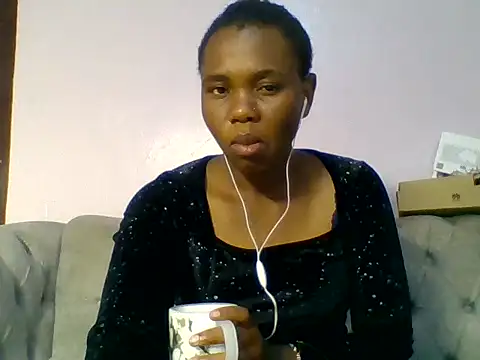 Snapshot of kittydew chatting on 07.02.26 kittydew online show from 07.02.26