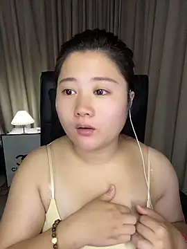 Luckysisi-s online show from 06.06.26