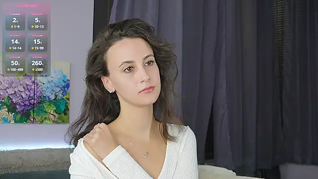 SoLovelyAnna online show from 11.22.25