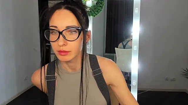 BouncySweety online show from 12.21.24