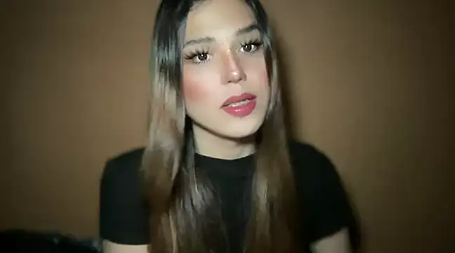 Snapshot of Nami_Campbell chatting on 12.26.24 Nami Campbell online show from 12.26.24