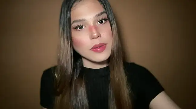 Snapshot of Nami_Campbell chatting on 01.14.25 Nami Campbell online show from 01.14.25