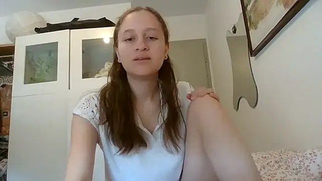 SoftieSophie online show from 06.25.26