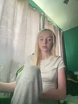 Glowing Manny Riah online show from 05.24.26
