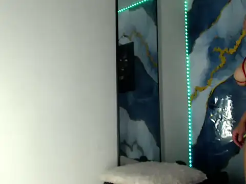 Yasmine Tapias online show from 06.20.26