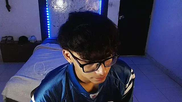 Mr yisuzz online show from 06.21.26