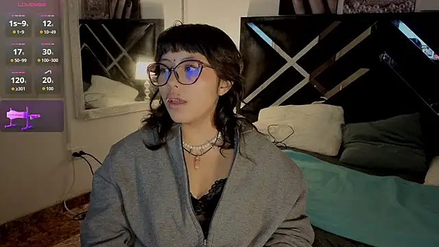 Snapshot of hannita_01 chatting on 07.16.26 hannita 01 online show from 07.16.26