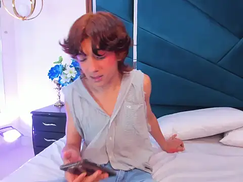 Snapshot of ConnorMontiel chatting on 06.15.26 ConnorMontiel online show from 06.15.26