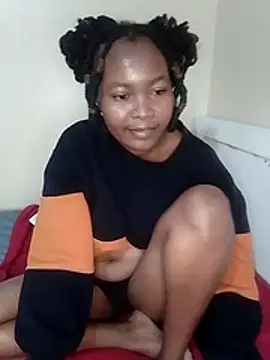 Snapshot of GoddessReen chatting on 07.07.26 GoddessReen online show from 07.07.26