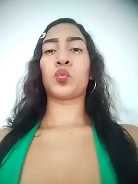 Snapshot of ScarletLovee_ chatting on 07.17.26 ScarletLovee online show from 07.17.26