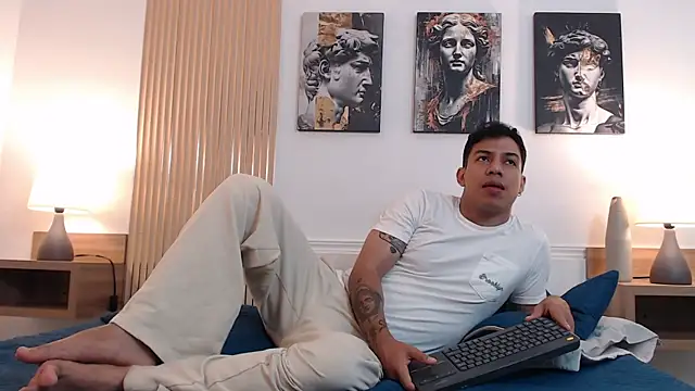 Snapshot of Diego_salvatore chatting on 06.15.26 Diego salvatore online show from 06.15.26
