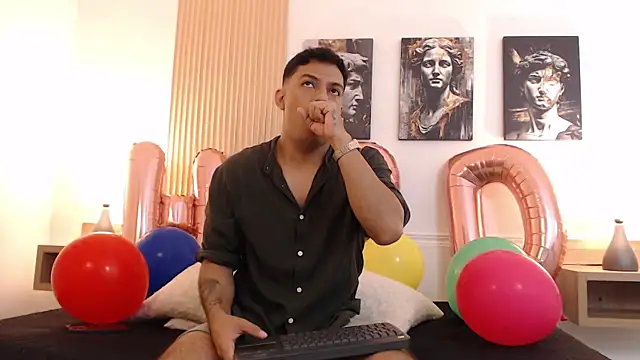 Snapshot of Diego_salvatore chatting on 06.30.26 Diego salvatore online show from 06.30.26