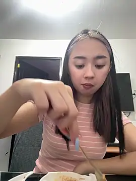 itsskhatee online show from 06.16.26