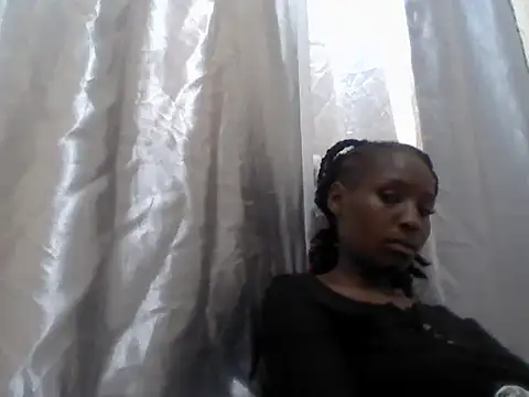 Snapshot of petiiy chatting on 05.27.26 petiiy online show from 05.27.26