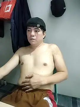 Snapshot of hotboyrider chatting on 07.23.26 hotboyrider online show from 07.23.26