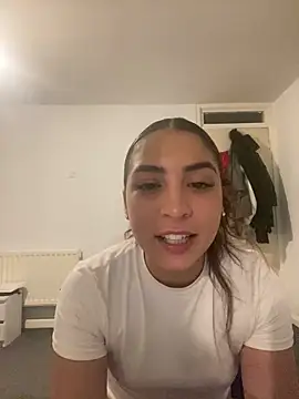 Snapshot of naomiiii55 chatting on 06.11.26 naomiiii55 online show from 06.11.26