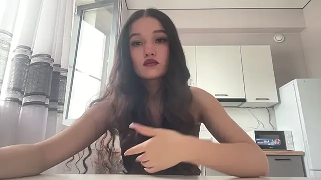 LisetteParajon online show from 06.19.26