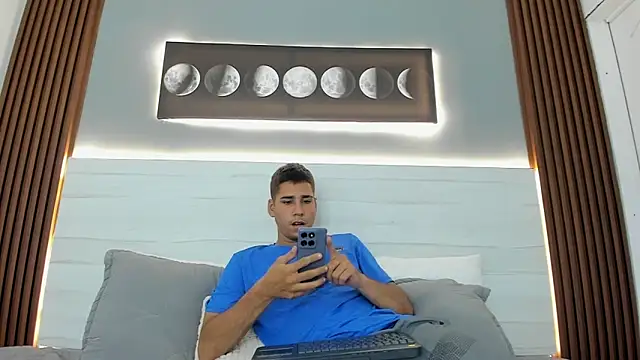 Mauro boy online show from 07.06.26