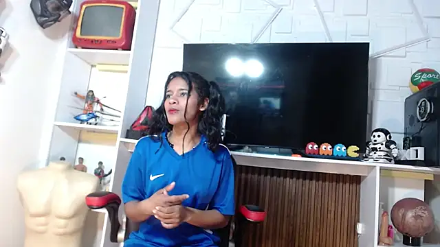  QueenMarilyn online show from 06.19.26