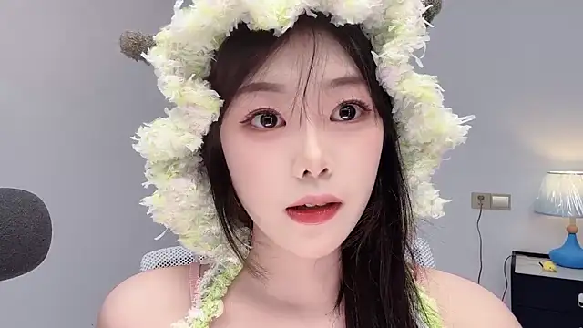 Snapshot of smalldaiwang chatting on 06.20.26 smalldaiwang online show from 06.20.26