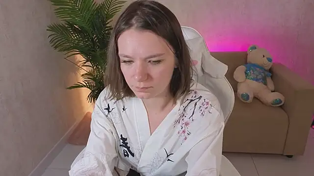 kira hatti online show from 06.10.26