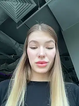 Dreamy Mia online show from 06.05.26