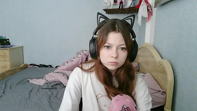 AlessiaViolet online show from 07.06.26