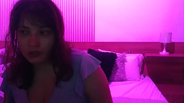 Snapshot of ValentinaGreyy chatting on 06.22.26 ValentinaGreyy online show from 06.22.26
