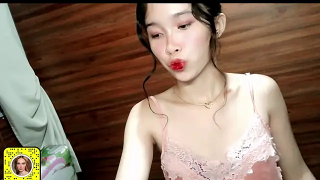 Snapshot of heartx_ chatting on 06.04.26 heartx online show from 06.04.26