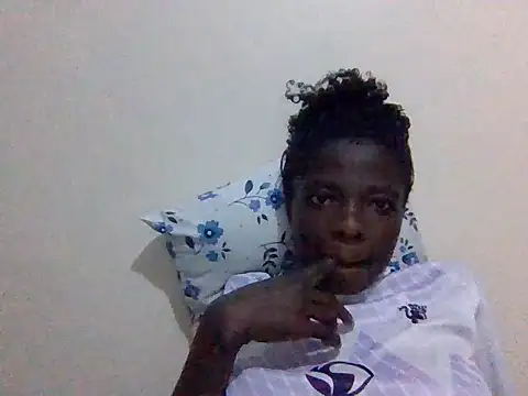 Snapshot of isabellachan chatting on 05.30.26 isabellachan online show from 05.30.26