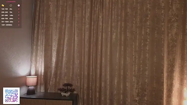 JenevaLitalien online show from 07.07.26