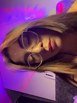 arilynn  online show from 06.08.26
