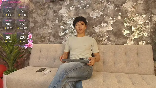Maximiliano Young online show from 06.09.26