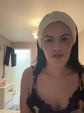 Snapshot of ArabianTemptress chatting on 07.30.26 ArabianTemptress online show from 07.30.26