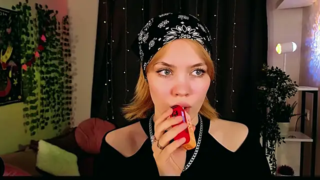 Milena Stasym online show from 06.16.26