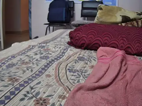 Snapshot of indiboy009 chatting on 12.24.24 indiboy009 online show from 12.24.24