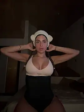 miaabelluccii online show from 06.08.26