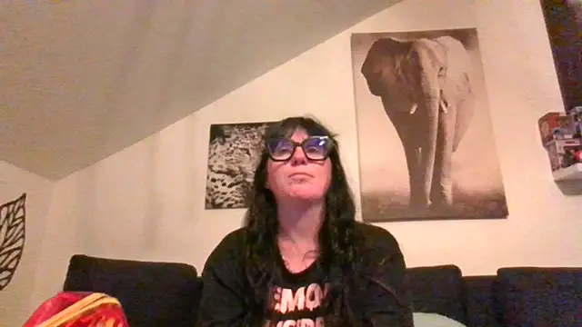 Snapshot of sexujuly88 chatting on 06.04.26 sexujuly88 online show from 06.04.26