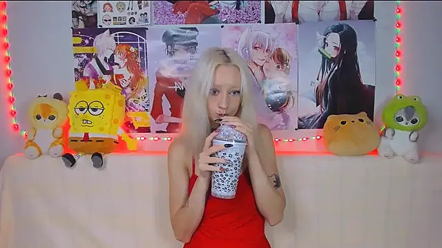 Snapshot of Katia_Nabiee chatting on 06.25.26 Katia Nabiee online show from 06.25.26