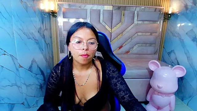 sophy r online show from 06.03.26