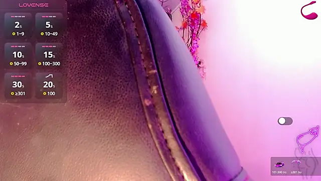 Honey Balenciaga online show from 06.11.26