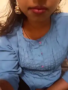 Snapshot of Sexy-Zeenat chatting on 06.22.26 Sexy-Zeenat online show from 06.22.26