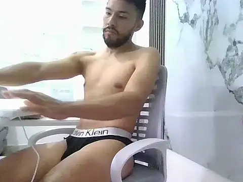 Zebas hot online show from 06.13.26