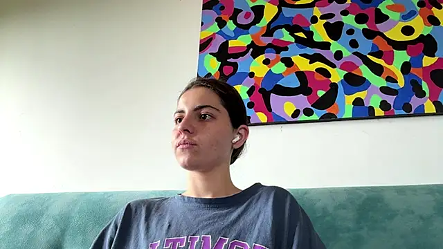 Snapshot of MarisaKomar chatting on 06.14.26 MarisaKomar online show from 06.14.26