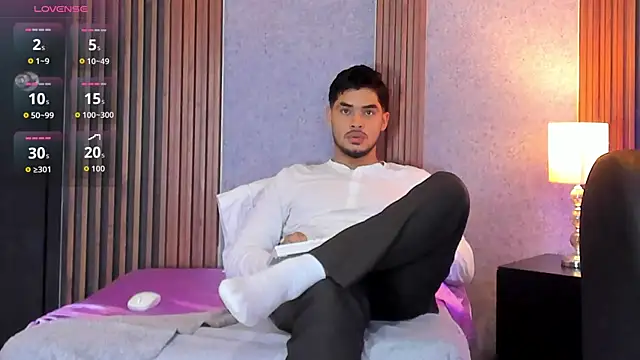 Snapshot of luciano_vitale chatting on 07.02.26 luciano vitale online show from 07.02.26