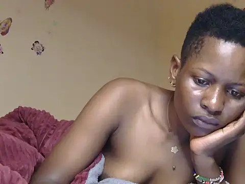 Snapshot of lunah_sexxy chatting on 06.09.26 lunah sexxy online show from 06.09.26