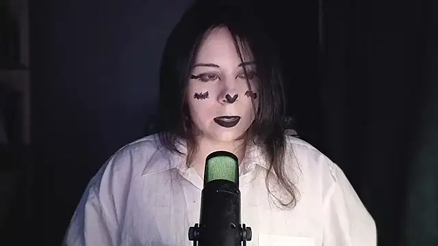 Snapshot of KattyySummer chatting on 07.15.26 KattyySummer online show from 07.15.26