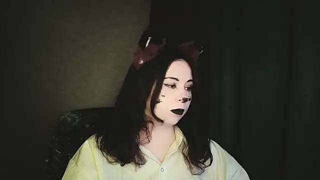 Snapshot of KattyySummer chatting on 07.18.26 KattyySummer online show from 07.18.26